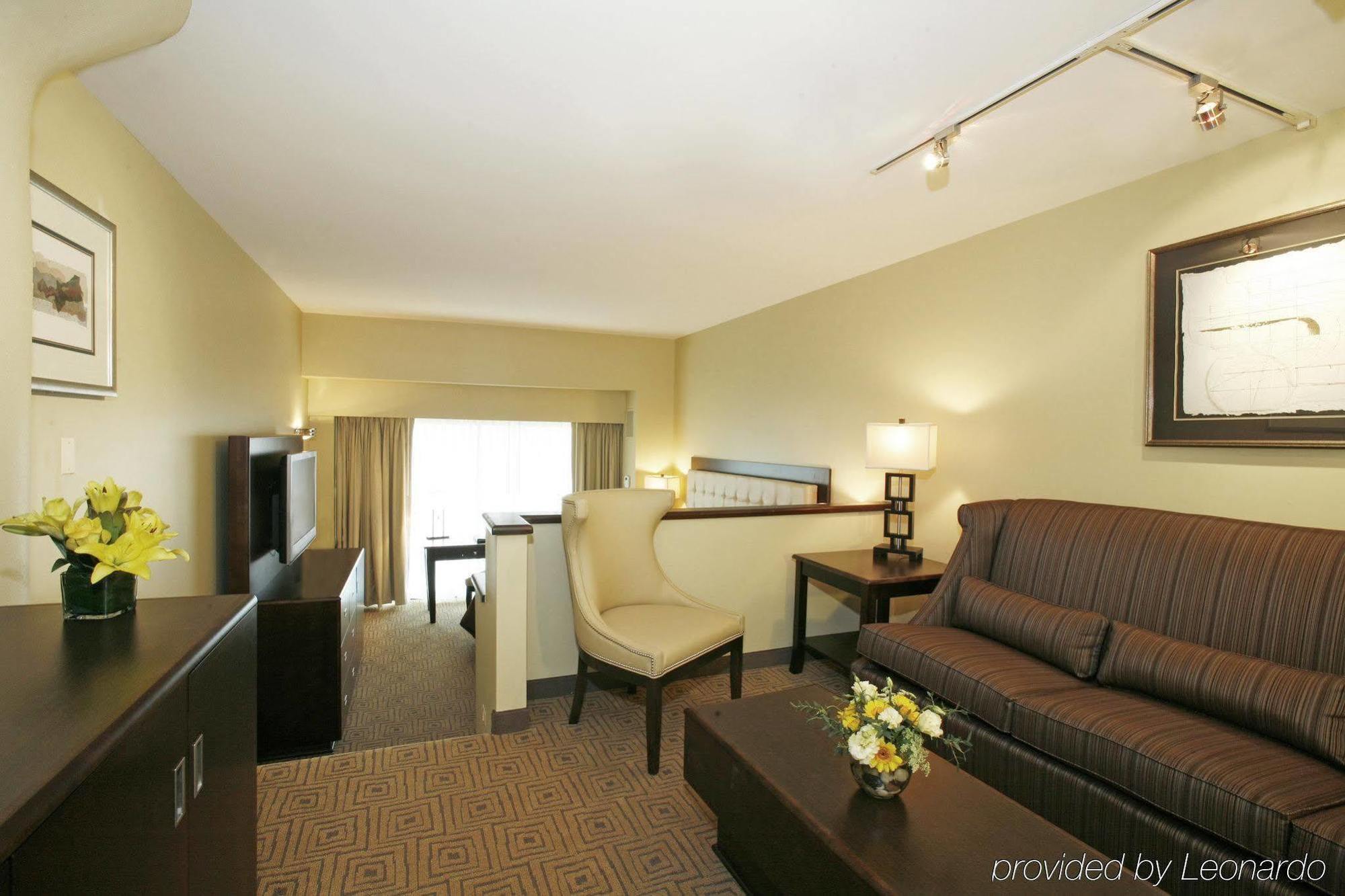 Atheneum Suite Hotel Детройт Номер фото